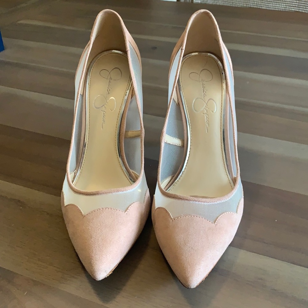 Jessica Simpson scalloped suede heel size 10M nude